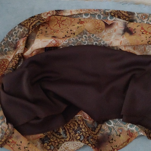 2 piece PL Skirt Set - Picture 8 of 8